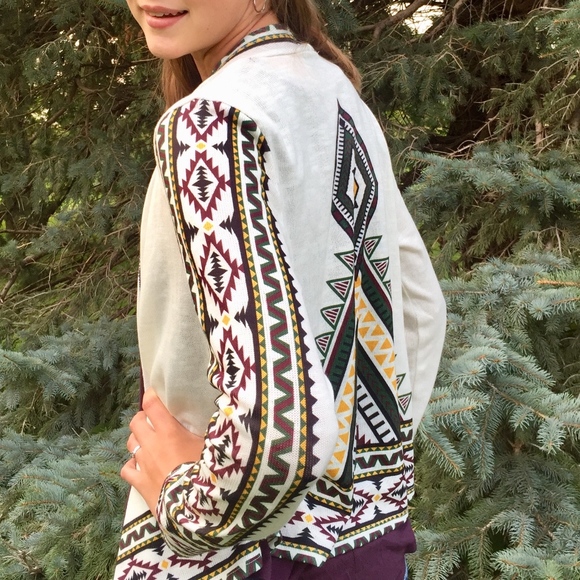 Perch Plus Size 2X Tribal Print Cardigan - Picture 2 of 3